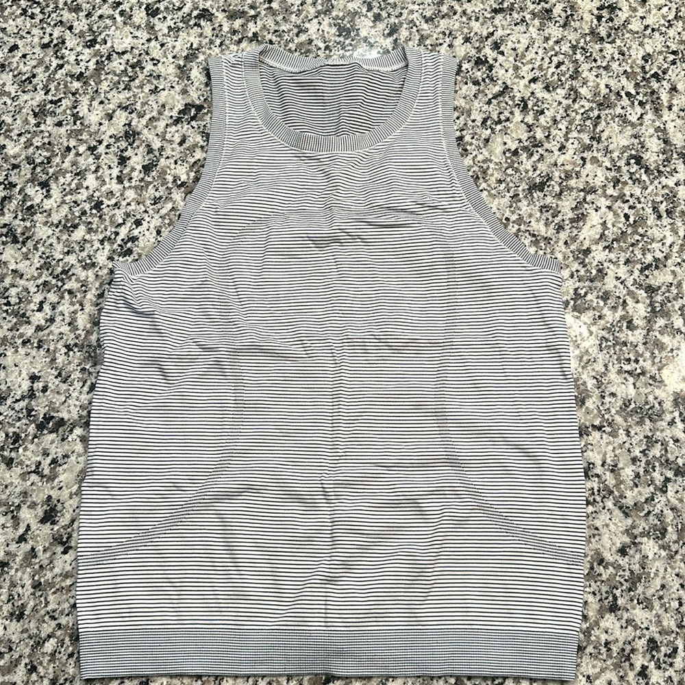 Lululemon swiftly tech tank